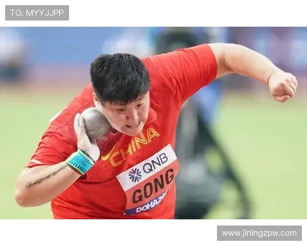 体育新闻中心：聚焦全球赛事动态 解读运动员风采与竞技背后故事