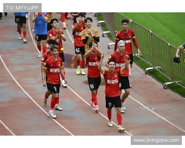 中甲联赛精彩对决直播,球队实力较量引爆球迷热情 - 副本 - 副本 中甲联赛精彩对决直播,球队实力较量引爆球迷热情 - 副本 - 副本